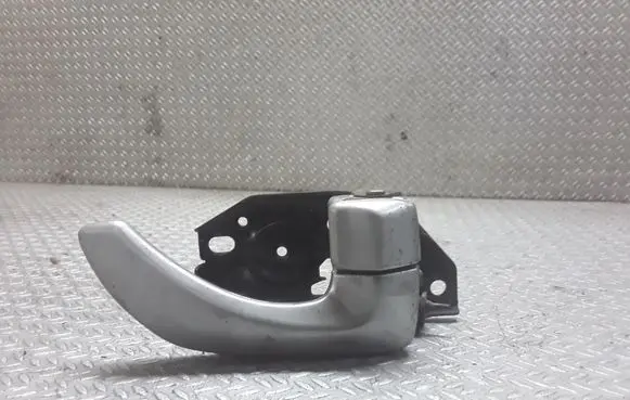Hyundai Terracan Front door interior handle