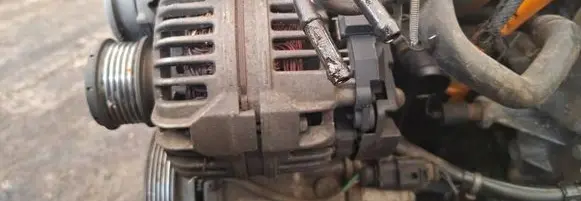 Volkswagen Bora Generator/alternator 038903023l