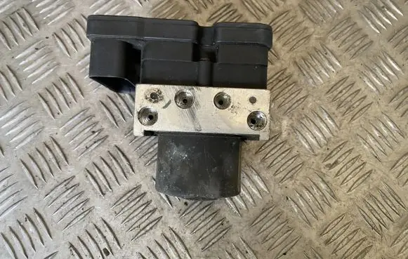 Ford Focus C-MAX ABS Pump 3M512M110CA 10020700304 020700303363