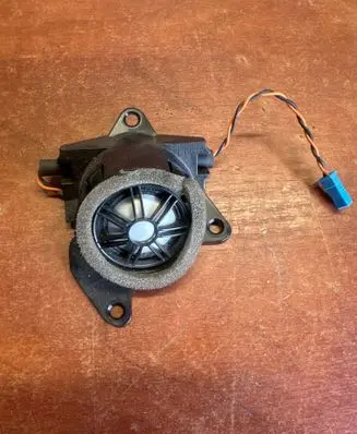 BMW X4 F26 High frequency speaker in the rear doors 65139277839 18820010 1882001