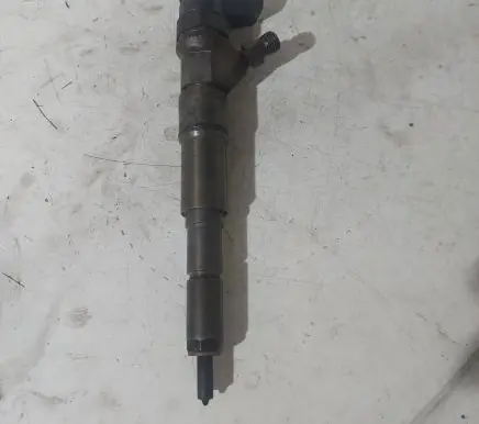 BMW 5 E60 E61 Fuel injector 7794435