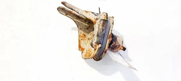 Honda Accord Engine mount bracket 