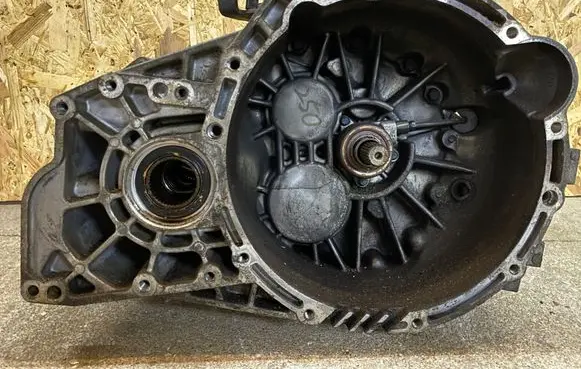Hyundai Santa Fe Manual 6 speed gearbox Y060601003