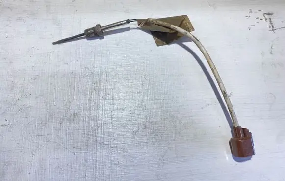Jaguar XJ X351 Exhaust gas temperature sensor AW9312B591CC