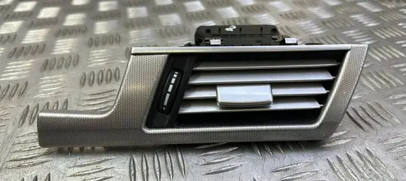 Mercedes-Benz E W212 Dashboard side air vent grill/cover trim A2128300254