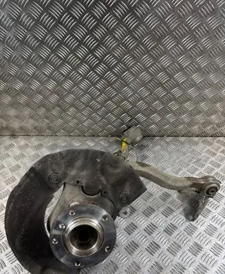 BMW 5 E60 E61 Front wheel hub spindle knuckle 6760954R