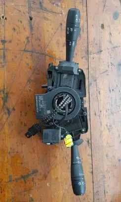 Dacia Sandero Wiper turn signal indicator stalk/switch 255671163R