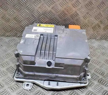 Mercedes-Benz EQA Voltage converter inverter A0009015211 A0009024048