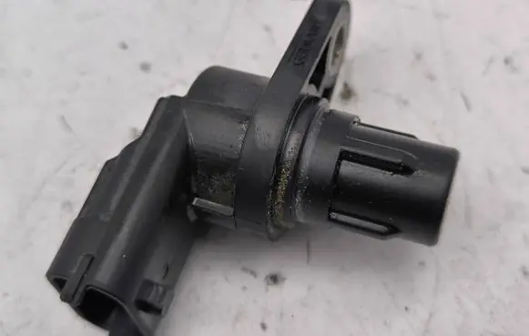 Suzuki Vitara (LY) Camshaft position sensor 0232103148