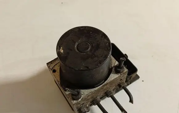 Skoda Roomster (5J) ABS Pump 6R0907379C0002