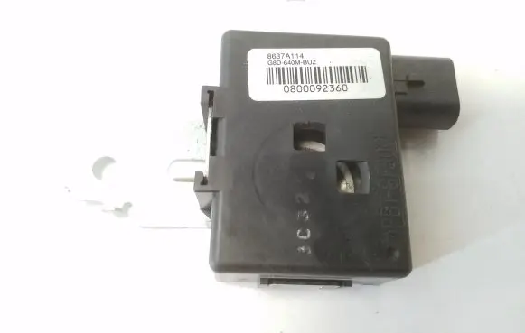 Mitsubishi Outlander Other devices 8637A114