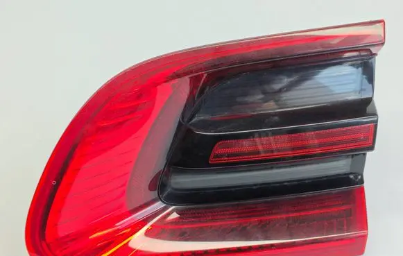 Porsche Macan (95B) Tailgate rear/tail lights 95B945094G