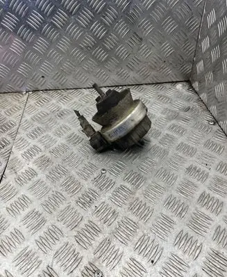Audi A6 S6 C6 4F Engine mount bracket 4F0199379G