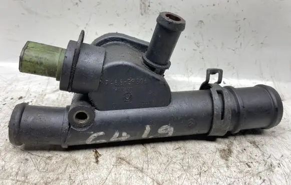 Volkswagen Golf IV Engine coolant pipe/hose 038121133