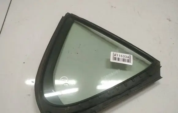 Lexus IS 220D-250-350 Rear vent window glass AS2