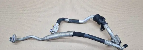 Audi A4 S4 B8 8K Air conditioning (A/C) pipe/hose 8K1260712B