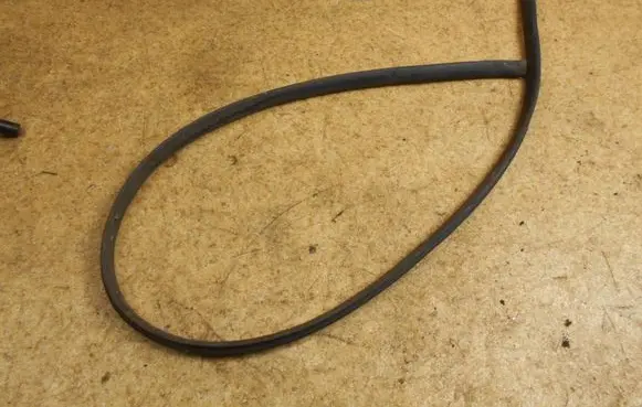 Toyota Land Cruiser (J100) Engine compartment rubber 