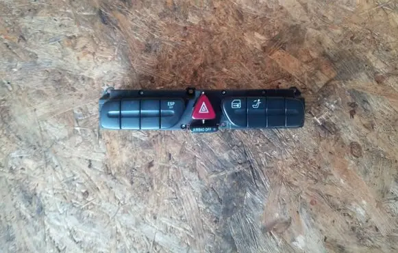 Mercedes-Benz C W203 Hazard light switch 2038203710 3306010100 990294001