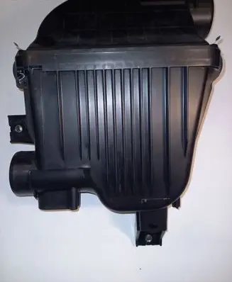 Suzuki SX4 S-Cross Air filter box 1370064R00000