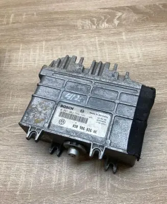 Volkswagen Polo III 6N 6N2 6NF Engine control unit/module ECU 030906026AK 0261203744