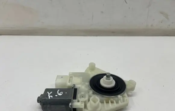 BMW X3 G01 Rear door window regulator motor 7455083