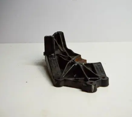 Ford Galaxy Engine mounting bracket 7M3199308