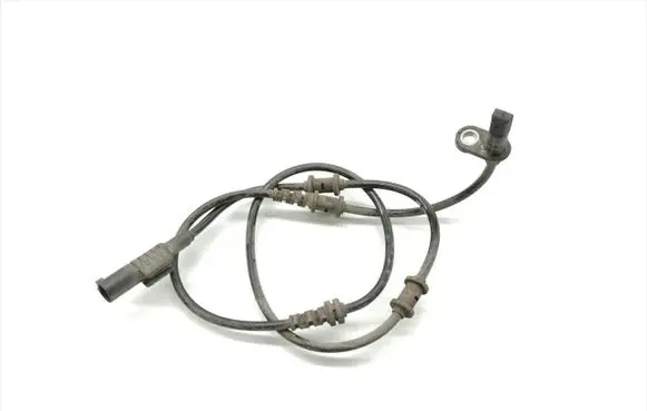 Mercedes-Benz CLA C117 X117 W117 ABS brake wheel speed sensor A2465402510