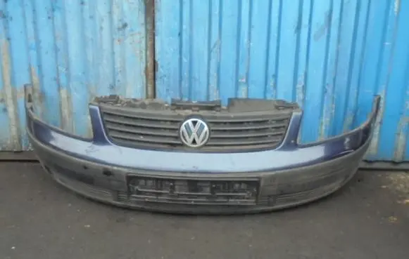 Volkswagen PASSAT B5 Front bumper 3B0807231