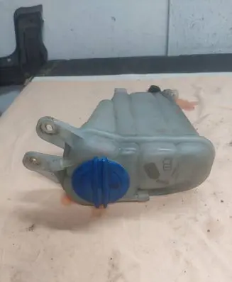 Audi A4 S4 B8 8K Coolant expansion tank/reservoir 8K0121405E