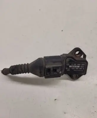Volkswagen Golf V Air pressure sensor 0281002399 038906051B
