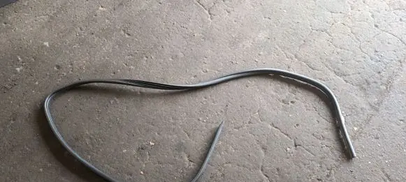 BMW 3 E90 E91 Front door rubber seal 7247257