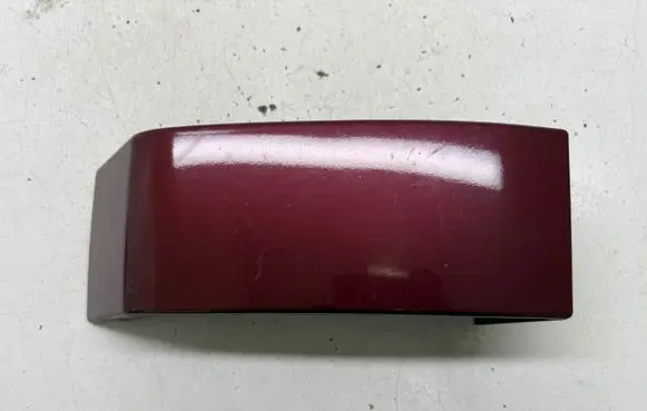 Volvo XC90 Rear/tail light trim molding 30698133