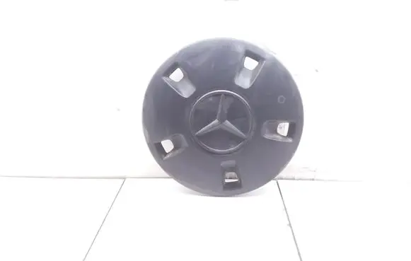 Mercedes-Benz Vito Viano W447 Original wheel cap A4474011600