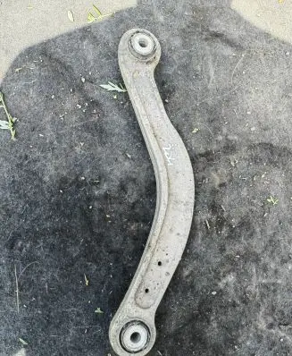 Mercedes-Benz C W204 Rear control arm 20407