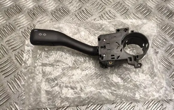 Volkswagen PASSAT B5.5 Indicator stalk 21320