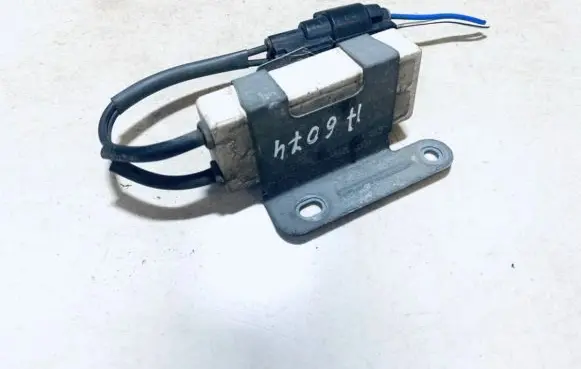 Toyota Yaris Coolant fan relay 2468106110B 246810-6110B