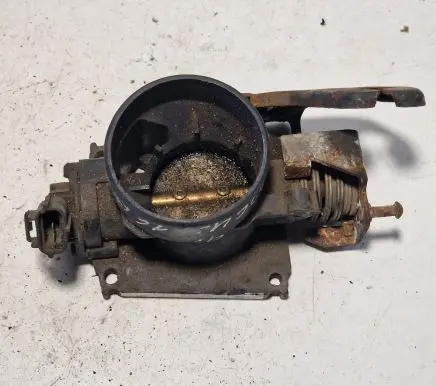 Ford Focus Throttle valve XS4UBE 98121131