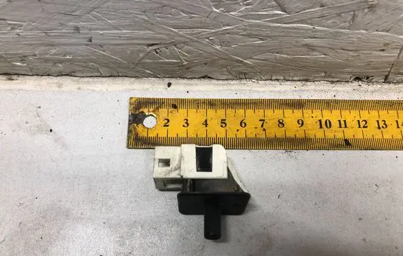 Mercedes-Benz C W203 Front door sensor coupe 2028209410 30011501
