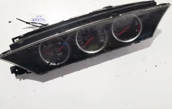 Nissan Primera Speedometer (instrument cluster) 2513233 av619