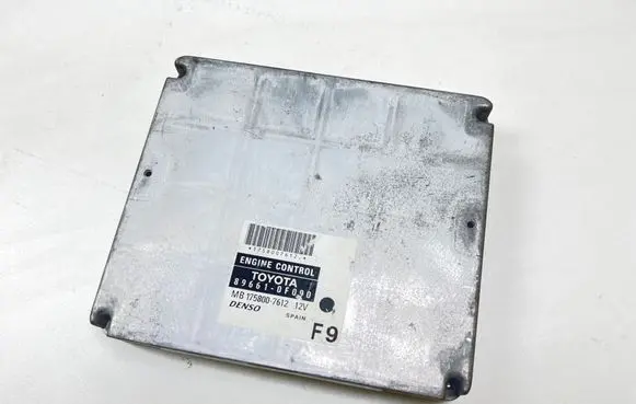 Toyota Corolla Verso AR10 Engine control unit/module 896610F090 1758007612