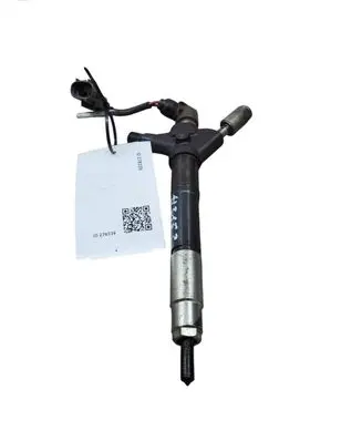 Toyota Avensis T250 Fuel injector 236700R040