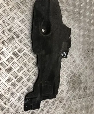 Center/middle under tray cover