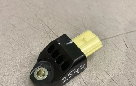 Subaru Legacy Airbag deployment crash/impact sensor 98237AJ000