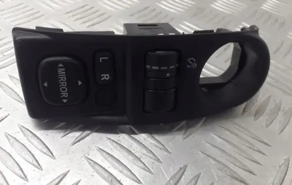 Subaru Forester SH Wing mirror switch 185606