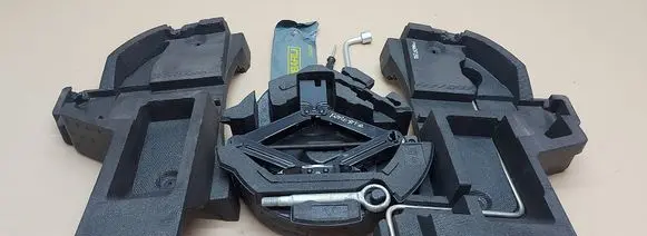 Subaru Forester SH Lift Jack 