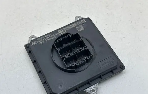 Ford Focus LED ballast control module NL7A13B626CF