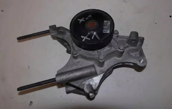 Subaru XV I Water pump 782300803