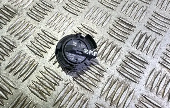 Volkswagen Golf VII Airbag deployment crash/impact sensor 5Q0959354