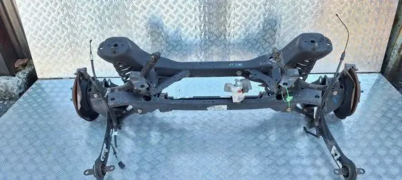 Ford Focus Rear axle beam S27698346 BV615K067CD