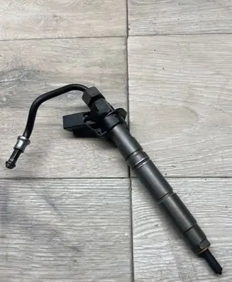 Mercedes-Benz CLS C219 Fuel injector A6420701387 070508 0445115